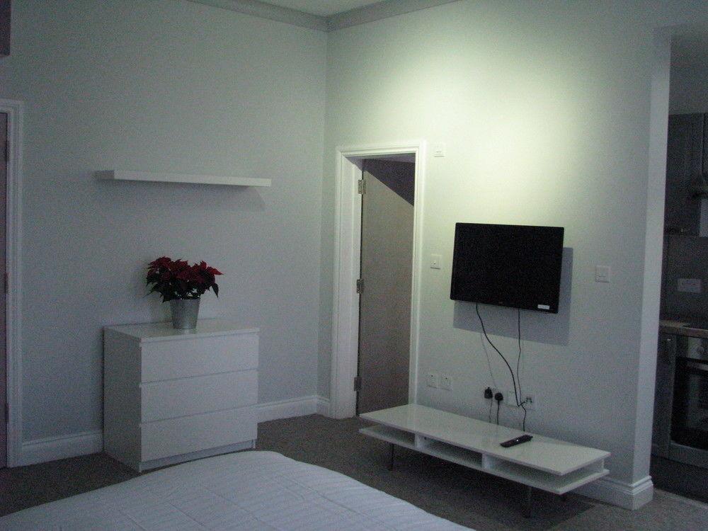 Park House Serviced Apartments Харроу Экстерьер фото