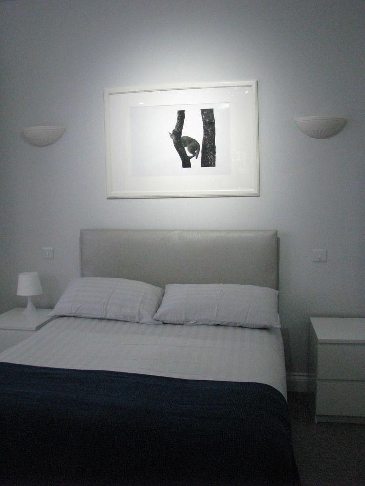 Park House Serviced Apartments Харроу Экстерьер фото
